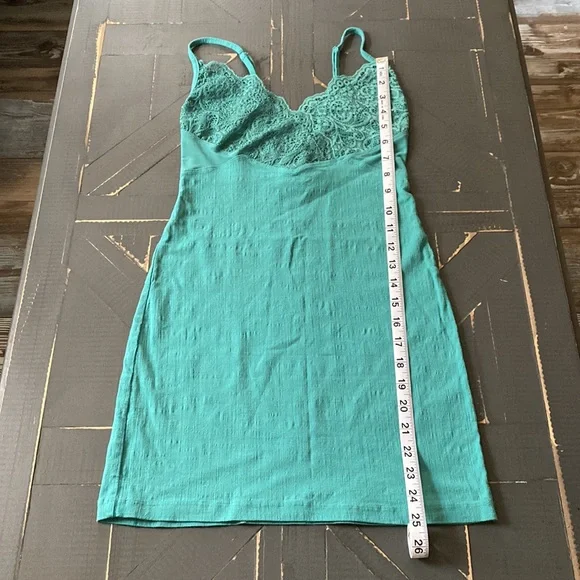 🦋Free People🦋Havana Nights Chemise - Picture 8 of 9